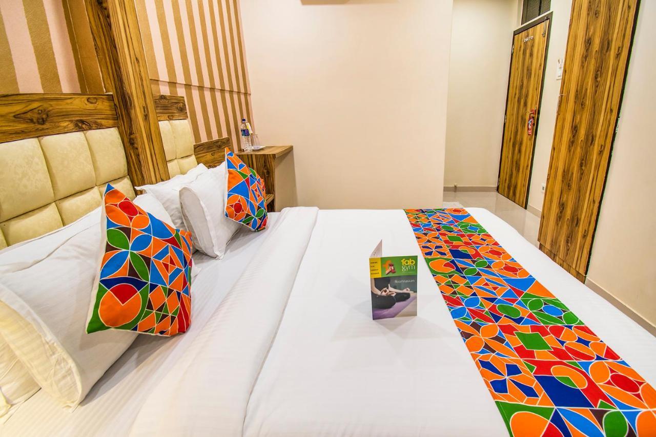 Fabexpress Orange Suites Santacruz East - Mumbai — Photos 1